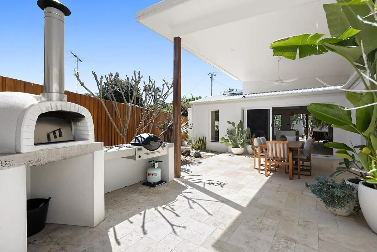 Дом отдыха Coastal Home In Мулулаба Австралия